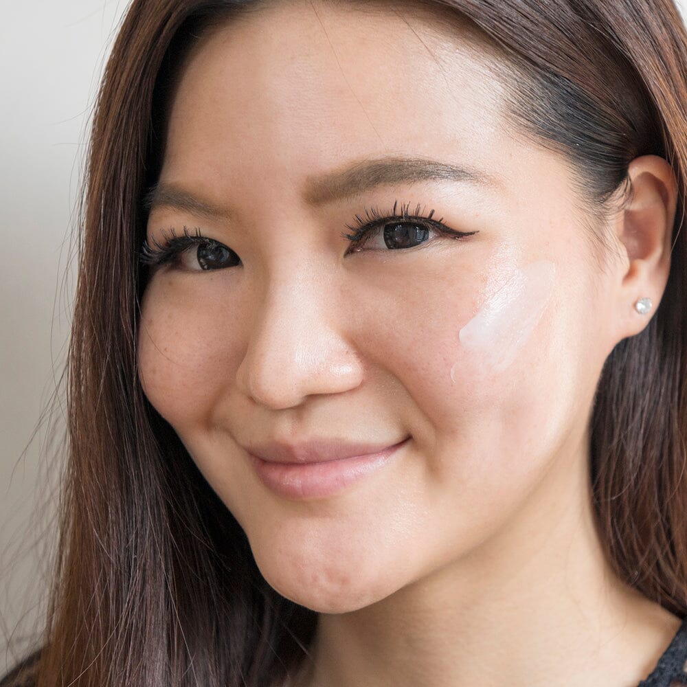 3 Moisturizing Hacks for Dry Skin During the Winter