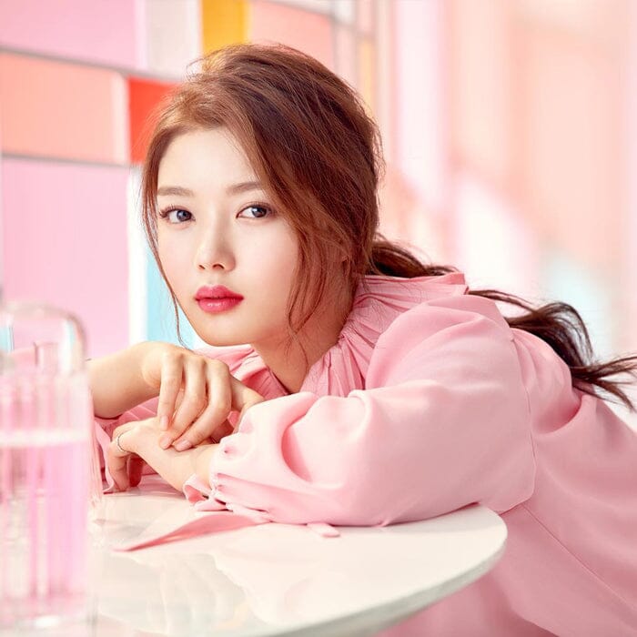 5 Easy Makeup Looks That Are Currently Trending in Korea