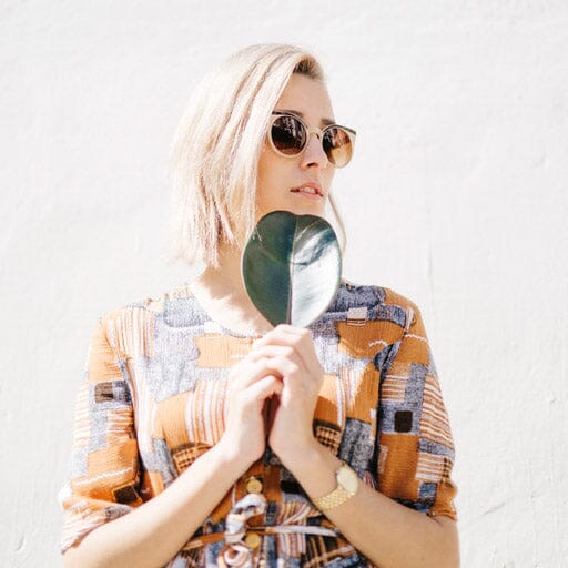 Does Using a Face Mist All Day Mess With Your Sunscreen?