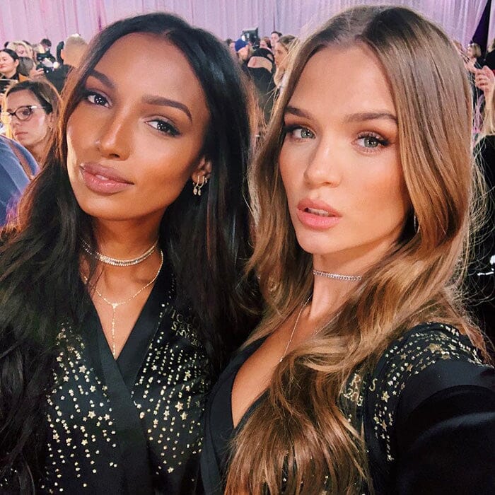 Klog Chat: Is LED Light Therapy the Secret to Achieving Glowing Skin Like a Supermodel?