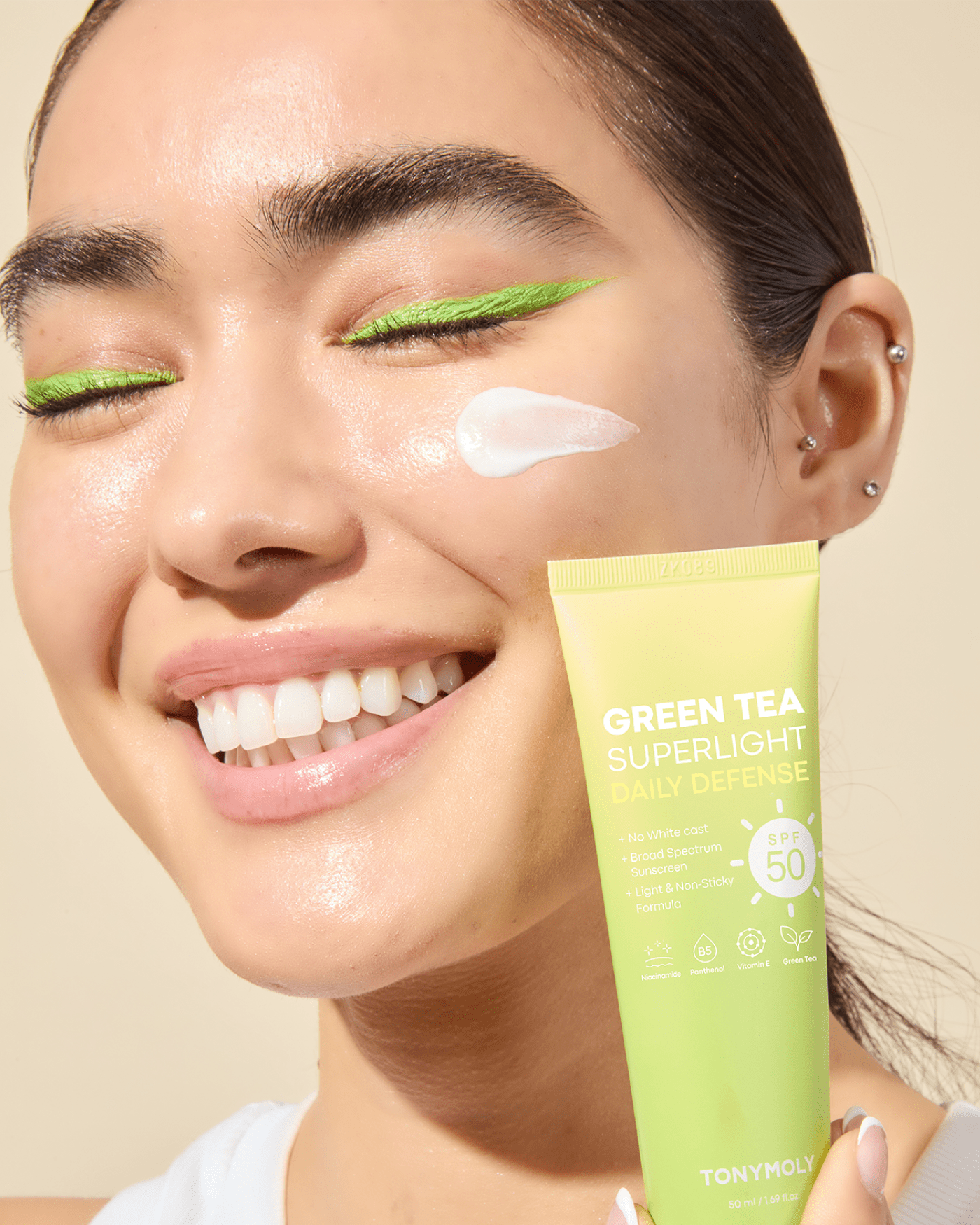 Green Tea Superlight Daily Defense Sunscreen SPF 50 Sunscreen TONY MOLY 