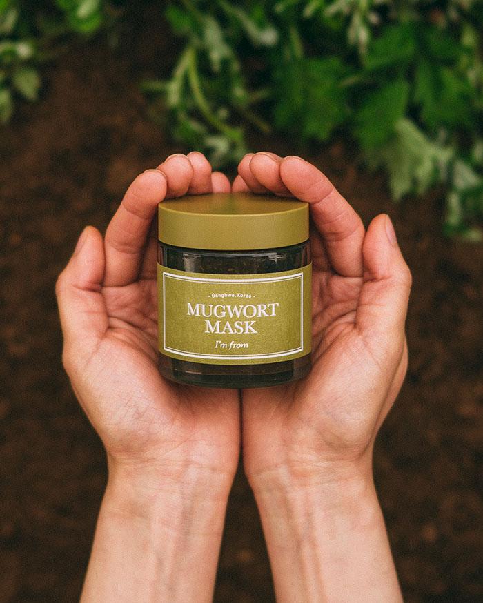 I'm From Mugwort Mask w/ hand